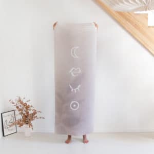 tapis de yoga et méditation womoon yogom